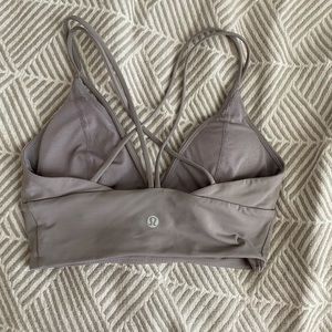 lululemon sports bra !!